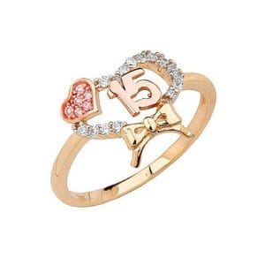 Radiante y chic: Anillo de Quinceañera para una celebración inolvidable